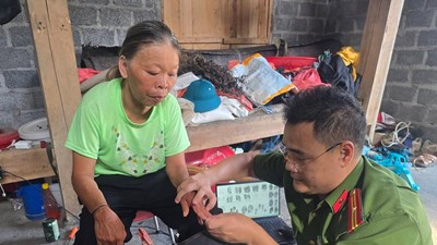 Đưa tiện ích số đến từng hộ dân vùng biên giới Lao Chải