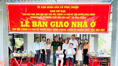 An Giang: Bàn giao nhà ở cho gia đình người có công tại xã Vĩnh Thuận