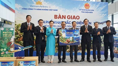 Mắc ca Điện Biên lên chuyến bay quốc tế của Vietnam Airlines
