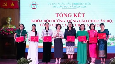 Điện Biên nâng cao năng lực tiếng Lào cho đội ngũ cán bộ