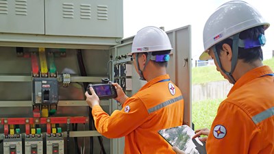 Tiêu thụ điện toàn quốc lại lập kỷ lục mới 