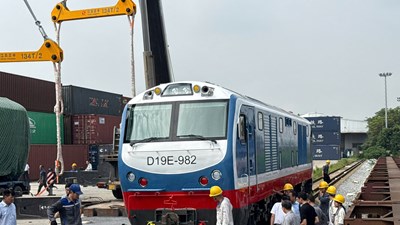 VNR tiếp nhận đầu máy thế hệ mới với 40 hạng mục được cải tiến