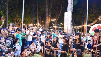 Gia Lai: Lan toả văn hoá gia đình qua không gian cồng chiêng