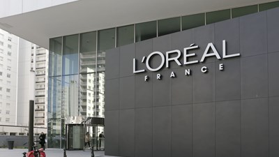 Nhiều doanh nghiệp đồng loạt khởi kiện chính phủ Mỹ