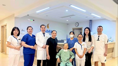 Vinmec Hạ Long giải cứu cụ bà 88 tuổi bị khối u giáp khổng lồ chèn ép đường thở suốt 18 năm
