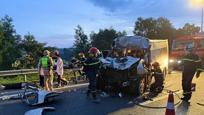 Tai nạn trên cao tốc Đà Nẵng - Quảng Ngãi khiến 3 người tử vong, 10 người bị thương