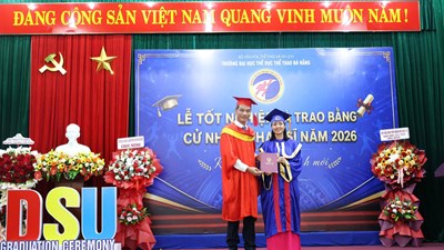 Trường Đại học Thể dục thể thao Đà Nẵng trao bằng cho tân cử nhân, thạc sĩ năm 2026
