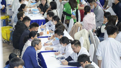 Hơn 1.000 người dân Hải Phòng được khám, sàng lọc bệnh ung thư đường tiêu hóa