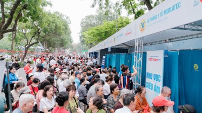 Hơn 10.000 người dân tham gia hưởng ứng Ngày Sức khoẻ toàn dân