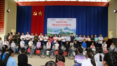 “Phiên chợ 0 đồng” hỗ trợ trẻ em có hoàn cảnh khó khăn xã Mường Khương
