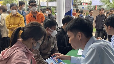 Bắt buộc đưa nội dung chăm lo, hỗ trợ NLĐ là người dân tộc thiểu số vào báo cáo định kỳ
