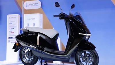 Xe máy điện giảm giá 22 triệu đồng có thực sự đáng mua?
