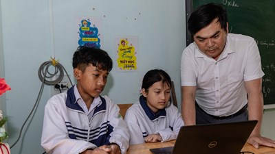 Kỳ tích đáng tự hào của hai học sinh ở bản Đoòng