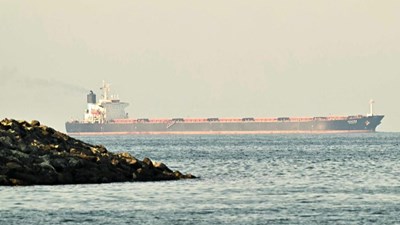 Căng thẳng Biển Đỏ leo thang, logistics toàn cầu tiếp tục bị bóp nghẹt