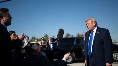 Tổng thống Trump nói “có tiến triển lớn” với Iran, Tehran bác bỏ 