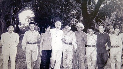 Đại hội thi đua lực lượng vũ trang giải phóng miền Nam
