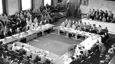 Khai mạc Hội nghị Giơnevơ về Đông Dương