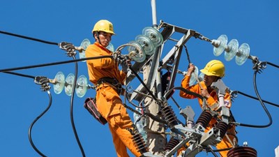 EVN lãi gần 52.000 tỉ đồng: Thủy điện lập kỉ lục, nhưng áp lực mới đang xuất hiện