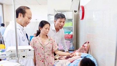 Ngộ độc bánh mì hàng loạt: Nhận biết sớm để tránh nguy hiểm