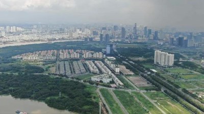 Vì sao giá khởi điểm một lô đất Thủ Thiêm tăng hơn ba lần chỉ sau hai tháng?