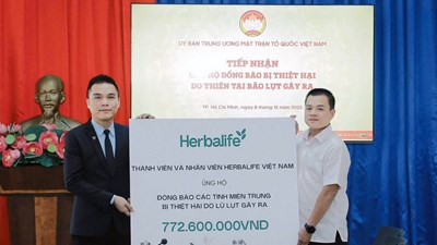 Herbalife Việt Nam tiếp tục ủng hộ đồng bào vùng bị lũ lụt