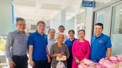  Khơi dậy ý chí vươn lên thoát nghèo