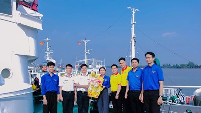  Sắc Xuân hòa cùng nghĩa tình quân dân