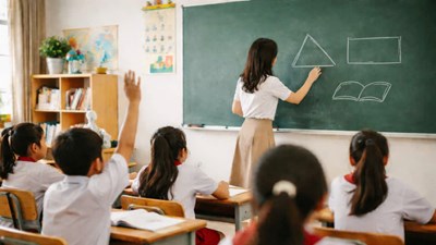 Chuẩn nghề nghiệp theo thông tư 30: Giáo viên hạng cao phải có thành tích, danh hiệu