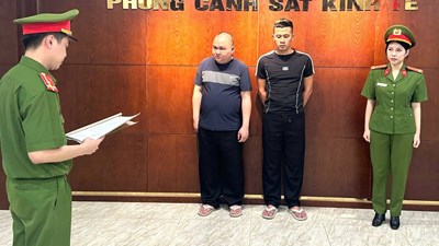 Khởi tố 2 người vận chuyển tê tê sống, thu giữ thêm tang vật nghi của hổ
