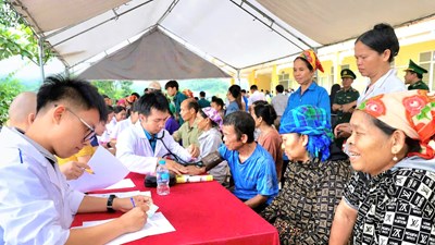 Ấm tình quê hương nơi vùng biên Trung Lý