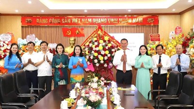 Phụ nữ thời đại mới: Khẳng định bản lĩnh, làm chủ tương lai