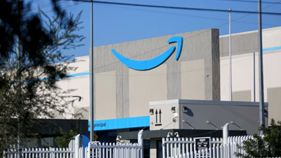 Amazon sa thải 16.000 nhân viên trong cuộc đua trí tuệ nhân tạo ngày càng gay cấn