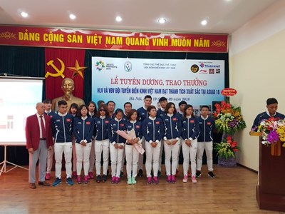 Trao thưởng cho thành tích của Điền kinh VN tại Asian Games 18