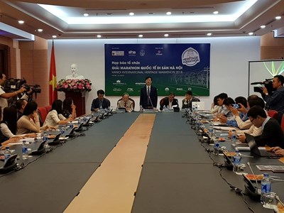 2.500 VĐV dự giải Marathon quốc tế di sản Hà Nội