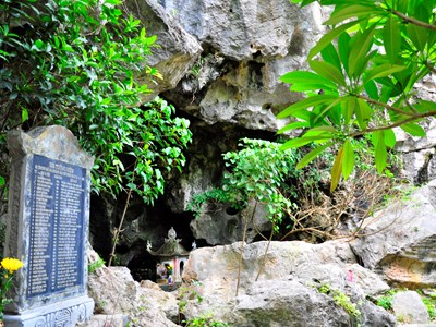 Có còn ai quan tâm di tích quốc gia hang Hỏa tiễn?