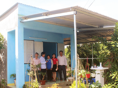 Niềm vui trong những ngôi nhà chống bão