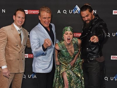 Hoa hậu Hương Giang sẽ đọ dáng với mỹ nhân sở hữu khuôn mặt đẹp nhất thế giới Amber Heard