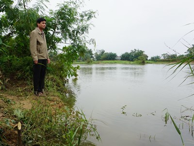 Sống thấp thỏm bên vùng sạt lở