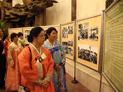 Triển lãm những hình ảnh tươi đẹp của đất nước Triều Tiên tại Việt Nam