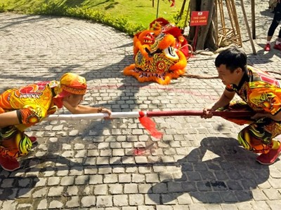 Vui nhộn ngày vía thần tài đầu năm tại khu du lịch suối khoáng nóng