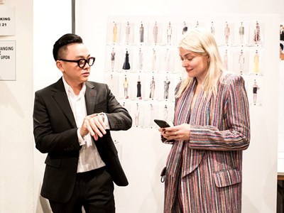 Thời trang Việt "tấn công" thời trang New York: Áp lực khi vượt khỏi “ao làng”