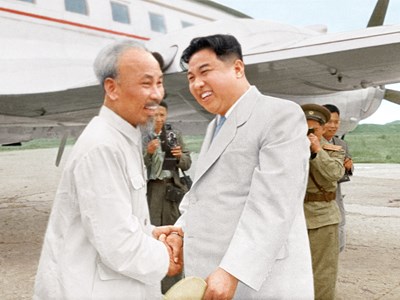 Những hình ảnh đặc biệt trong triển lãm Tình hữu nghị Việt - Triều