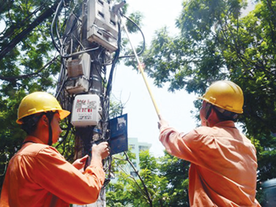 Hóa đơn tiền điện có thể cao đột biến vì nắng nóng kéo dài