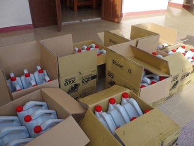Đà Nẵng: Thu giữ gần 2.000 lít dầu nhớt giả