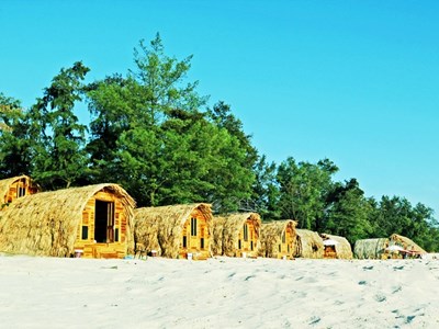 Quảng Ninh:​​​​​​​ Quản lý các hoạt động du lịch và cơ sở lưu trú