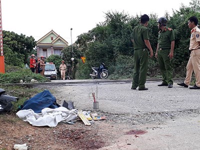 Vượt rào chắn đường sắt, một phụ nữ ở Quảng Bình bị tàu hỏa đâm tử vong