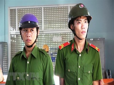 Giả danh công an để chiếm đoạt tài sản, hai đối tượng bị bắt