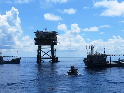 Những “chiến binh” bảo vệ biển đảo