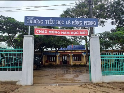 Kế toán “chiếm đoạt” hàng trăm triệu đồng của HS nghèo