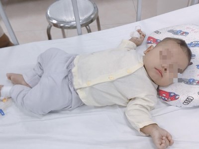 Phú Thọ: Trẻ 3 tháng tuổi đã bị ngộ độc thuốc nam